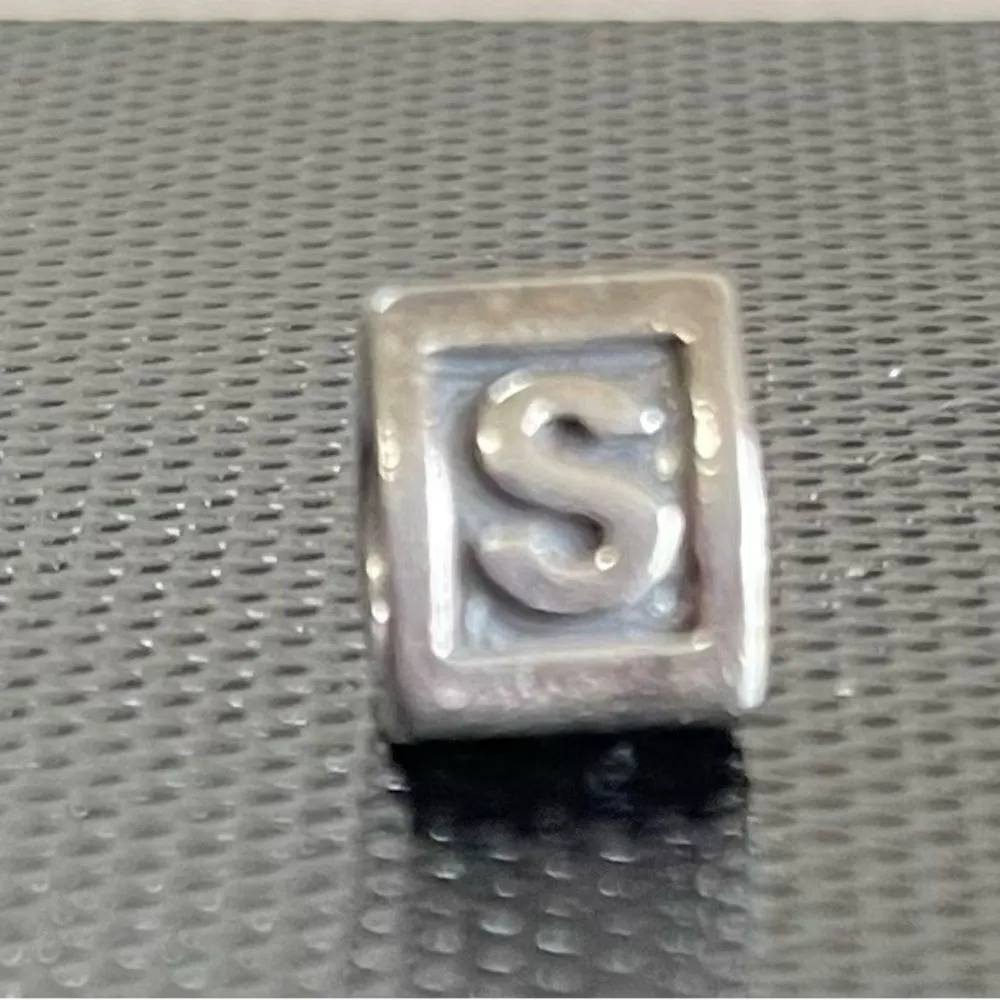 Pandora Authentic 925 Ale Sterling Silver Triangle with “S” Charm. - Image 7