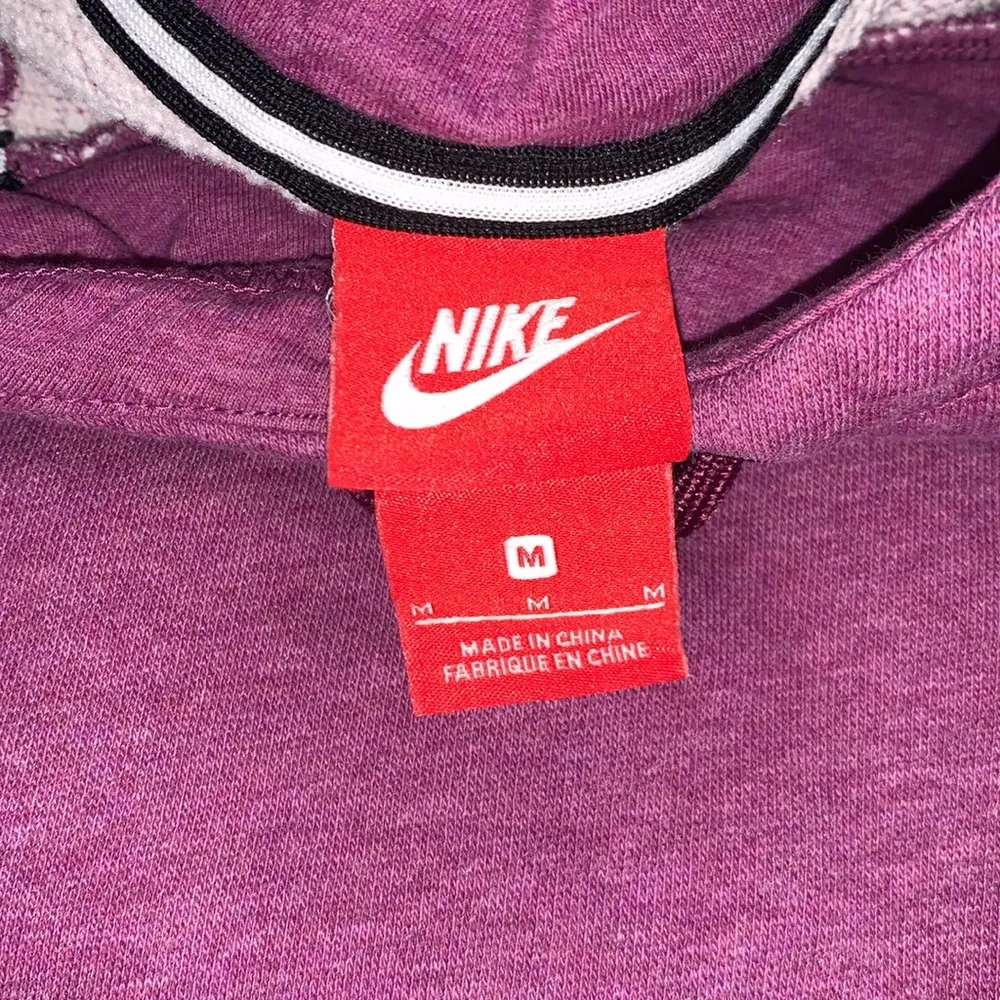 Nike Hoodie - Image 4