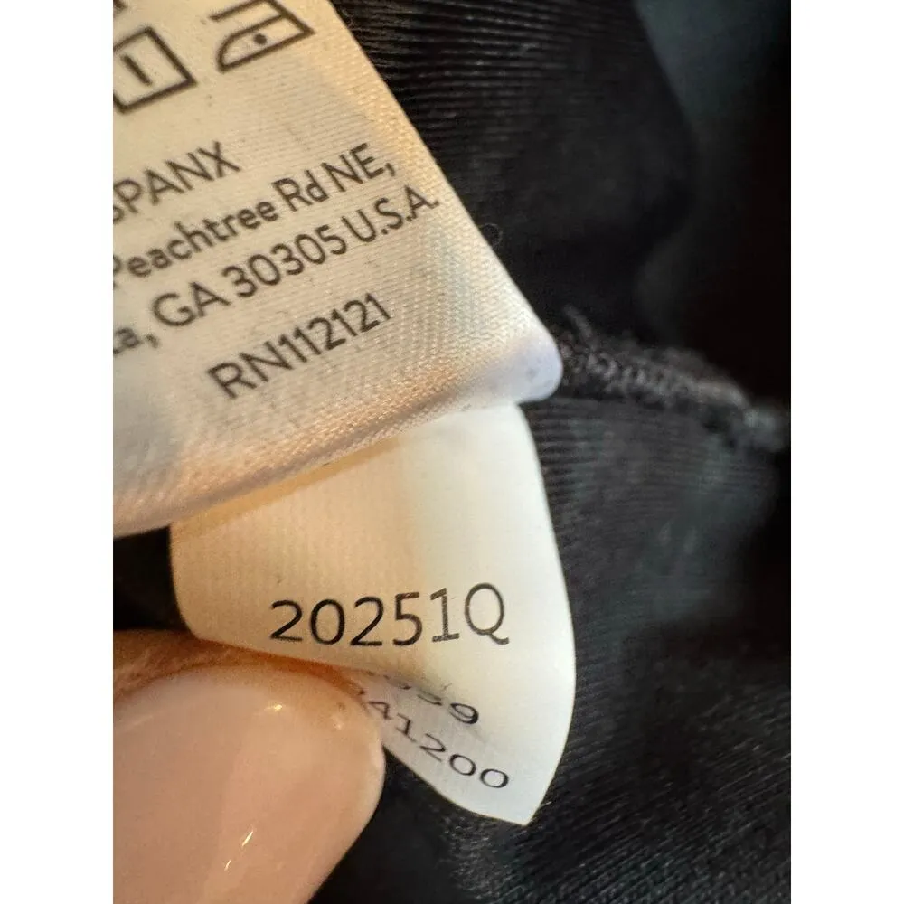 Spanx Perfect Pant Ankle Backseam Legging Black Petite M (new) - Image 3