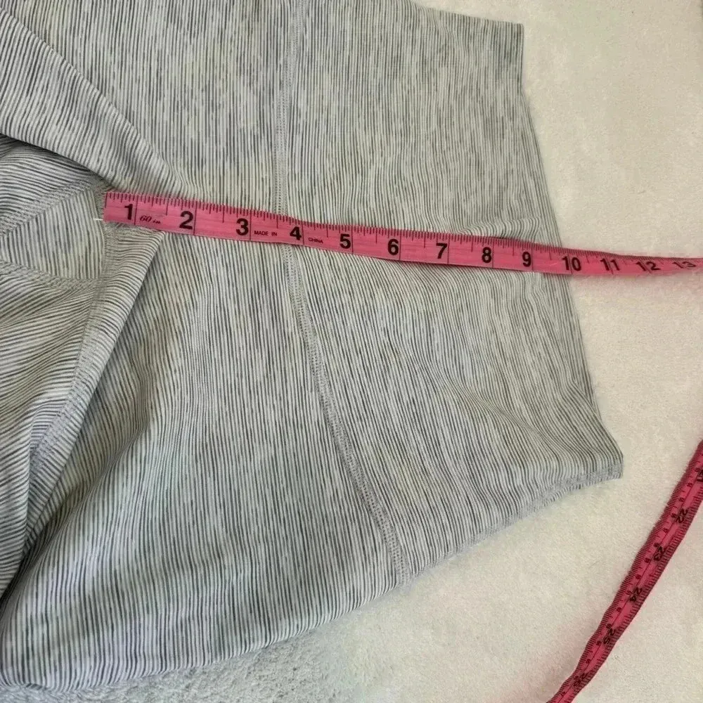 Lululemon Wunder Under High Rise Scalloped Hem Crop 23” size 4 - Image 13