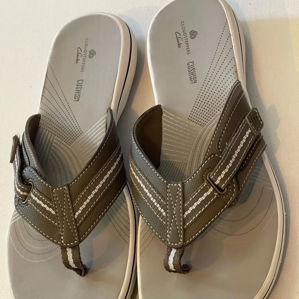 Cloud steppers by Clark’s women’s size 8 breeze sea pewter cushioned sole Gray - Image 2