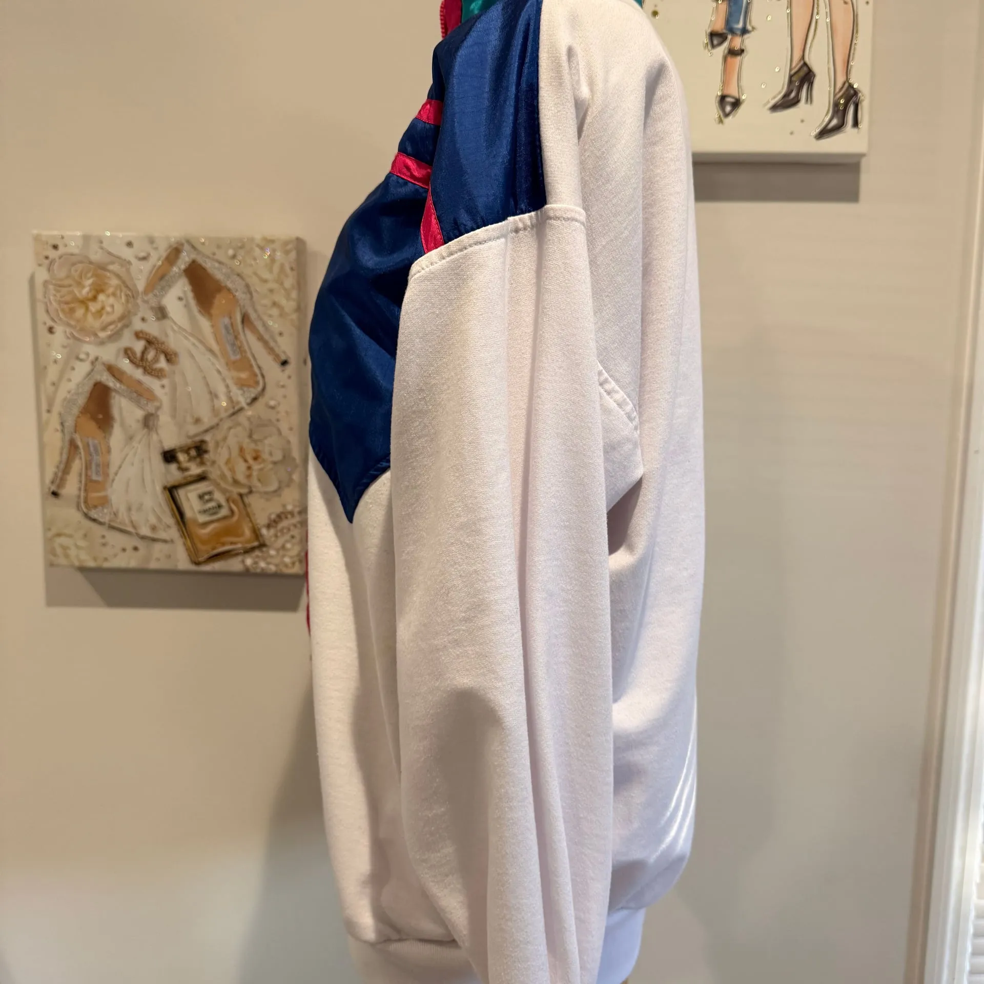 Vintage 80s 'Casual Isle' windbreaker. Saw this at... - Image 2