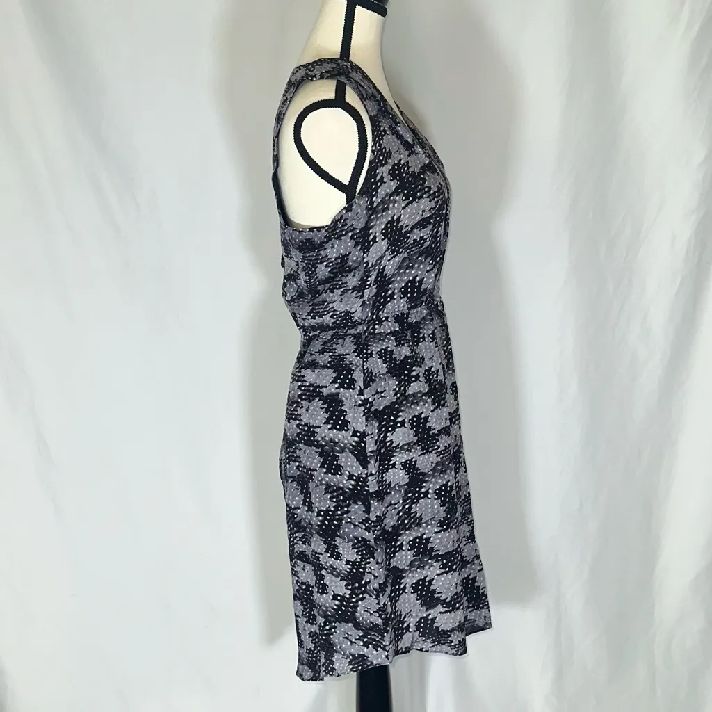 Rebecca Taylor • NWOT Summer Storm 100% Silk Gray Snake Printed Dress Size 4 - Image 7