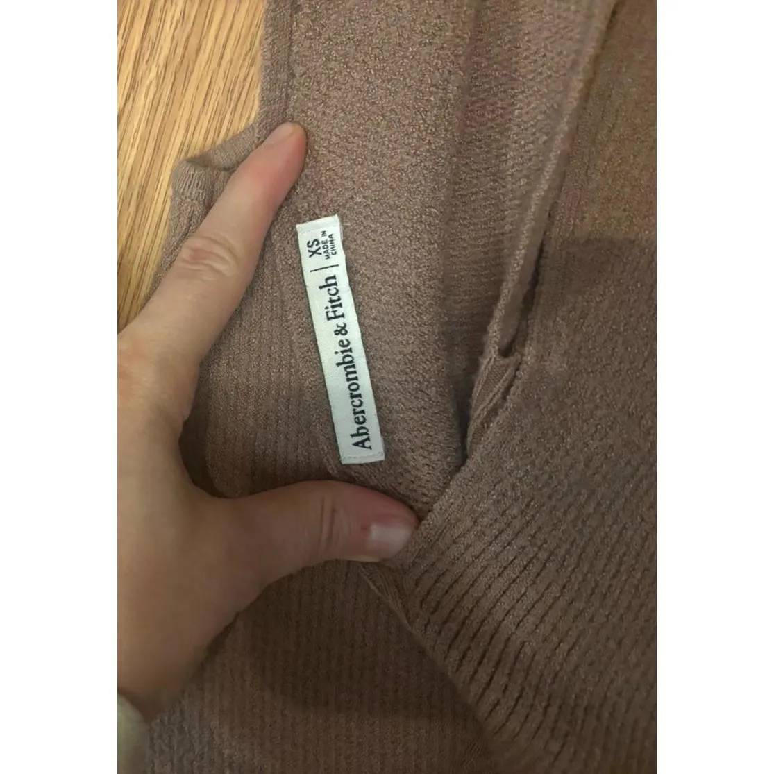 Abercrombie & Fitch Sweater Tank Top Size XS - Image 5