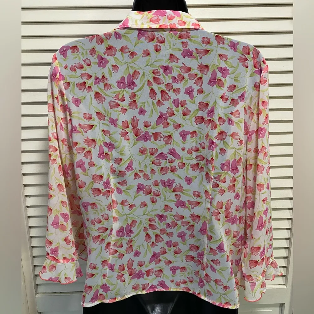 Byer Dress White/Pink/Green Floral Chiffon Pearl Button Up Blouse Size 12 Ruffle White - Image 5