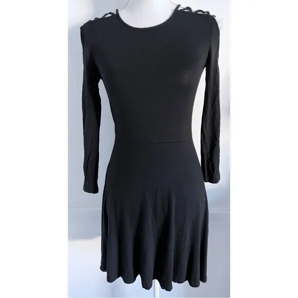 American Eagle Outfitters • Black Soft and Sexy Cutout Shoulder Dress - Image 10