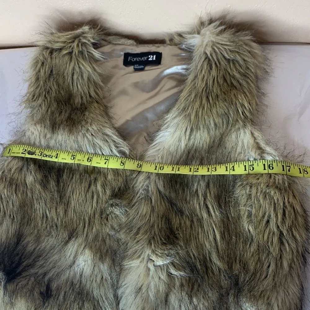 Forever 21 Shaggy Faux Fur Brown Vest Size Small - Image 9