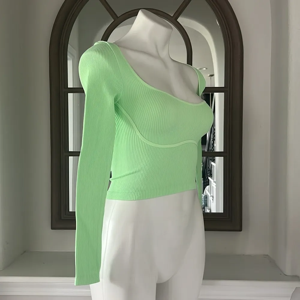 NEW Free People Meg Rib Long Sleeve Cropped Top in Lt Green Size M/L New w/o Tag - Image 3