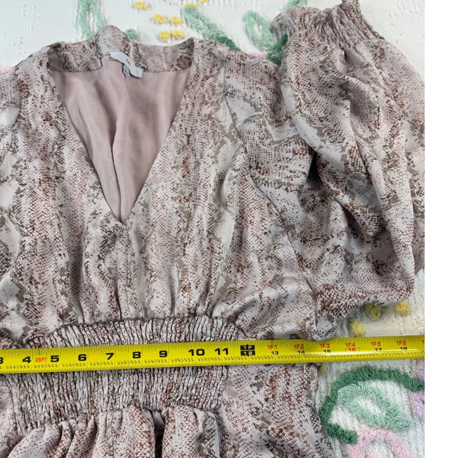 FATE Snake Print V Neck Long Sleeve Smocked Waist Mini Dress Women's Size L Tan Size L - Image 4