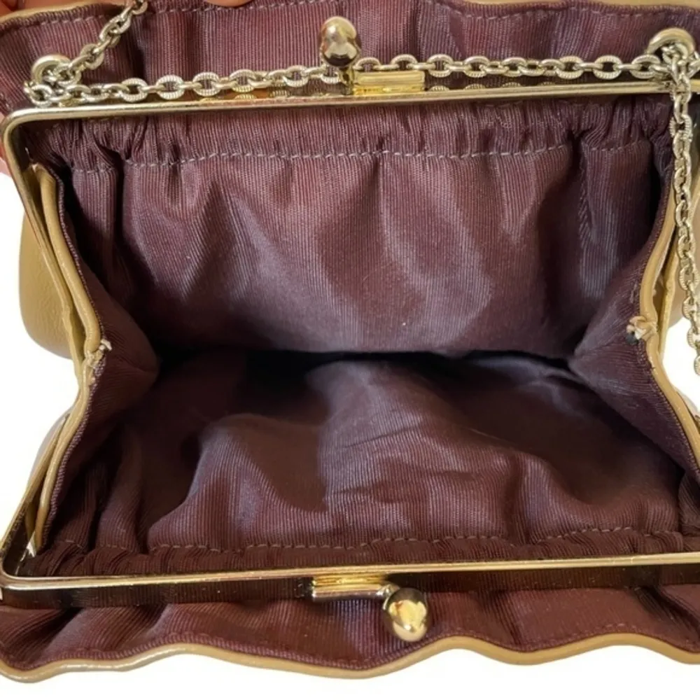 Midcentury Camel Leather Chain Strap Kisslock Purse Bag Tan - Image 4