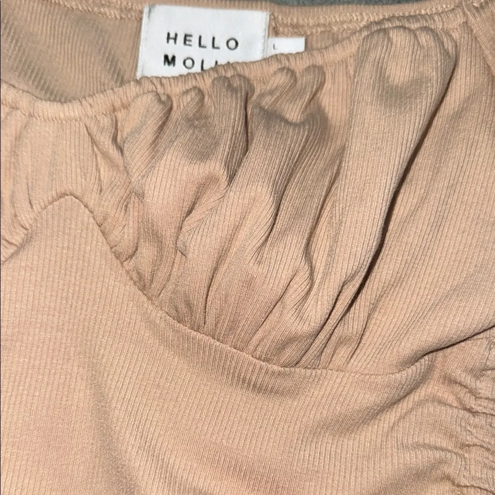 Hello Molly Beige Blouse with Ruched Design and Long Sleeves - Image 6