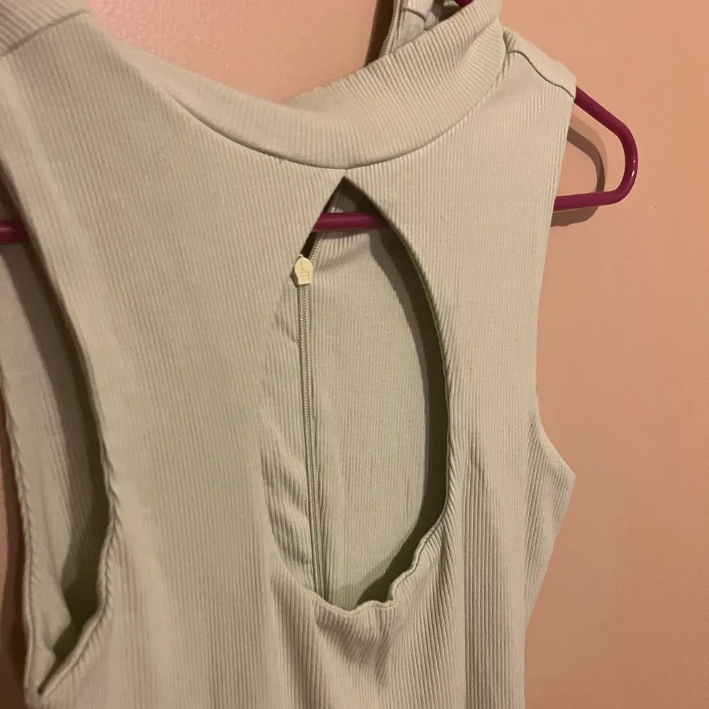 Naked Wardrobe Ribbed Keyhole Dress in a size M - Image 7