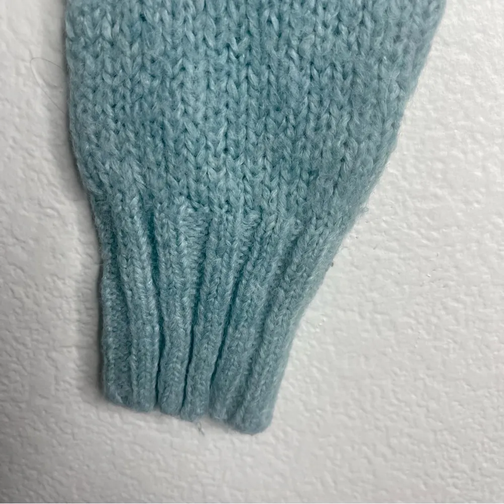 soft V-neck hooded sweater loose fit and so comfy - Image 3