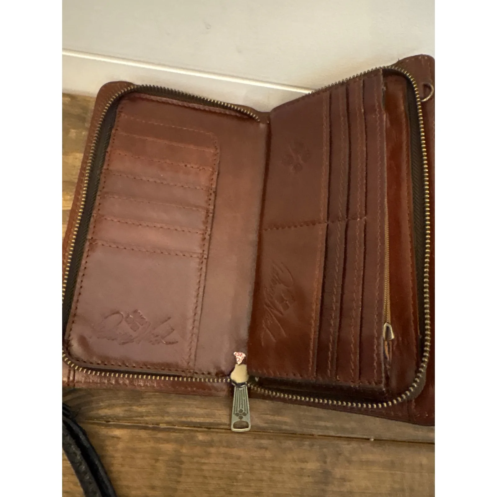 Patricia Nash Hand Tooled Leather Floral Wallet Wristlet Clutch Brown Zip Around - Image 5