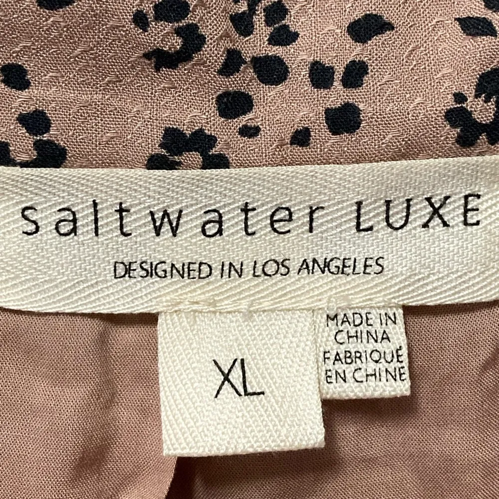 Saltwater LUXE Taupe Cheetah Button Down Zip Shaket! - Image 4