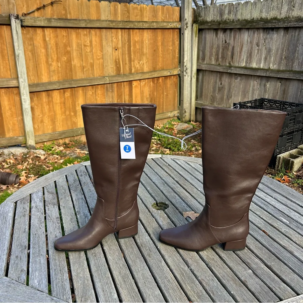 Nwt Women’s Rhi Boots– Universal Thread size 7 wide calf brown winter fall - Image 2