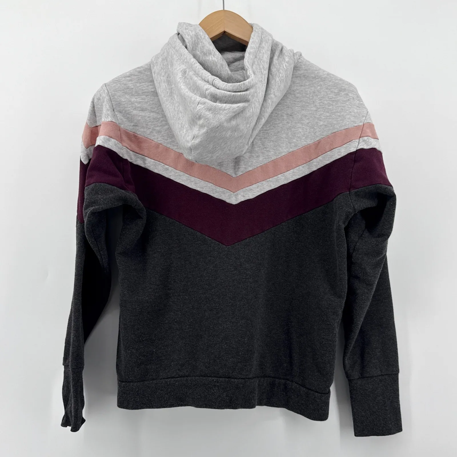 Betsey Johnson Performance Chevron Colorblock Cowl Neck Sweatshirt Women Small - Image 6