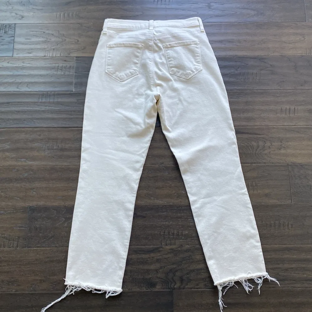 L’AGENCE Sada Cropped Jean Womens Sz 27 Cream Frayed Hem Slim High Rise - Image 5