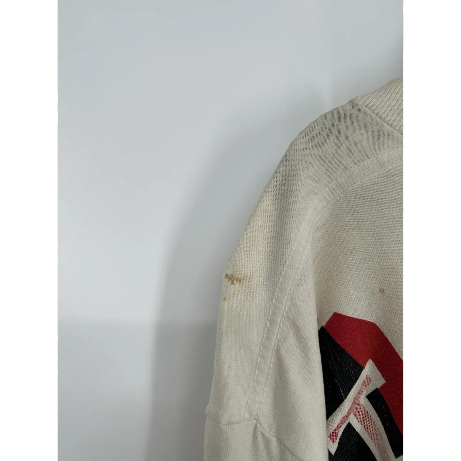 Chicago Bulls Vintage AOP All Over Print Single Stitch Made In USA Graphic Tee L White Size L - Image 7