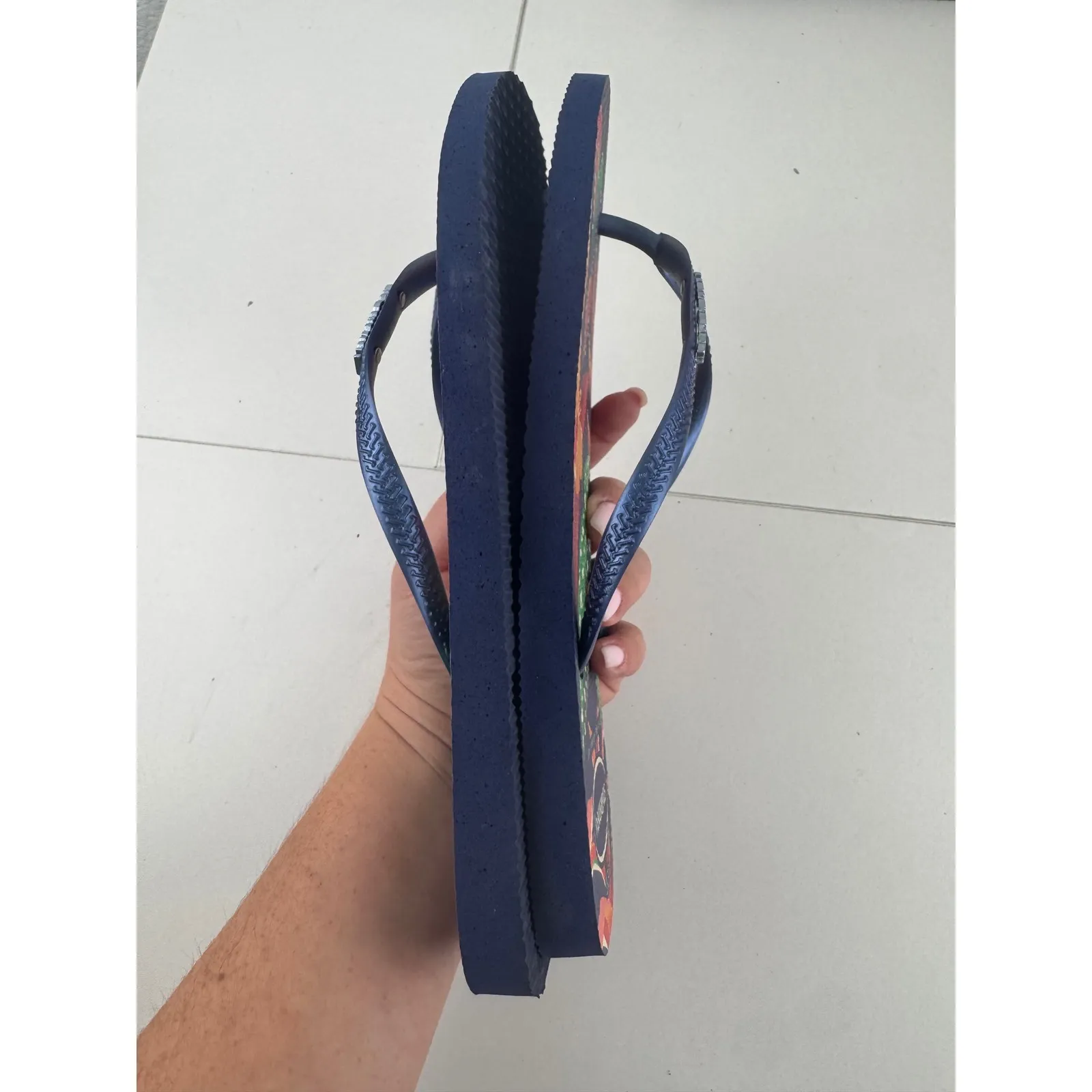 Havaianas Flip Flops Womens US 9 10W EUR 41 42 Floral Hummingbird Rubber‎ Resort - Image 6