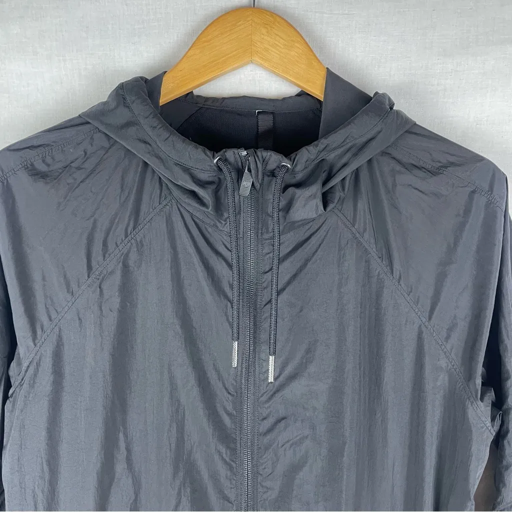 Lululemon Seek The Sky Jacket Black - Image 2
