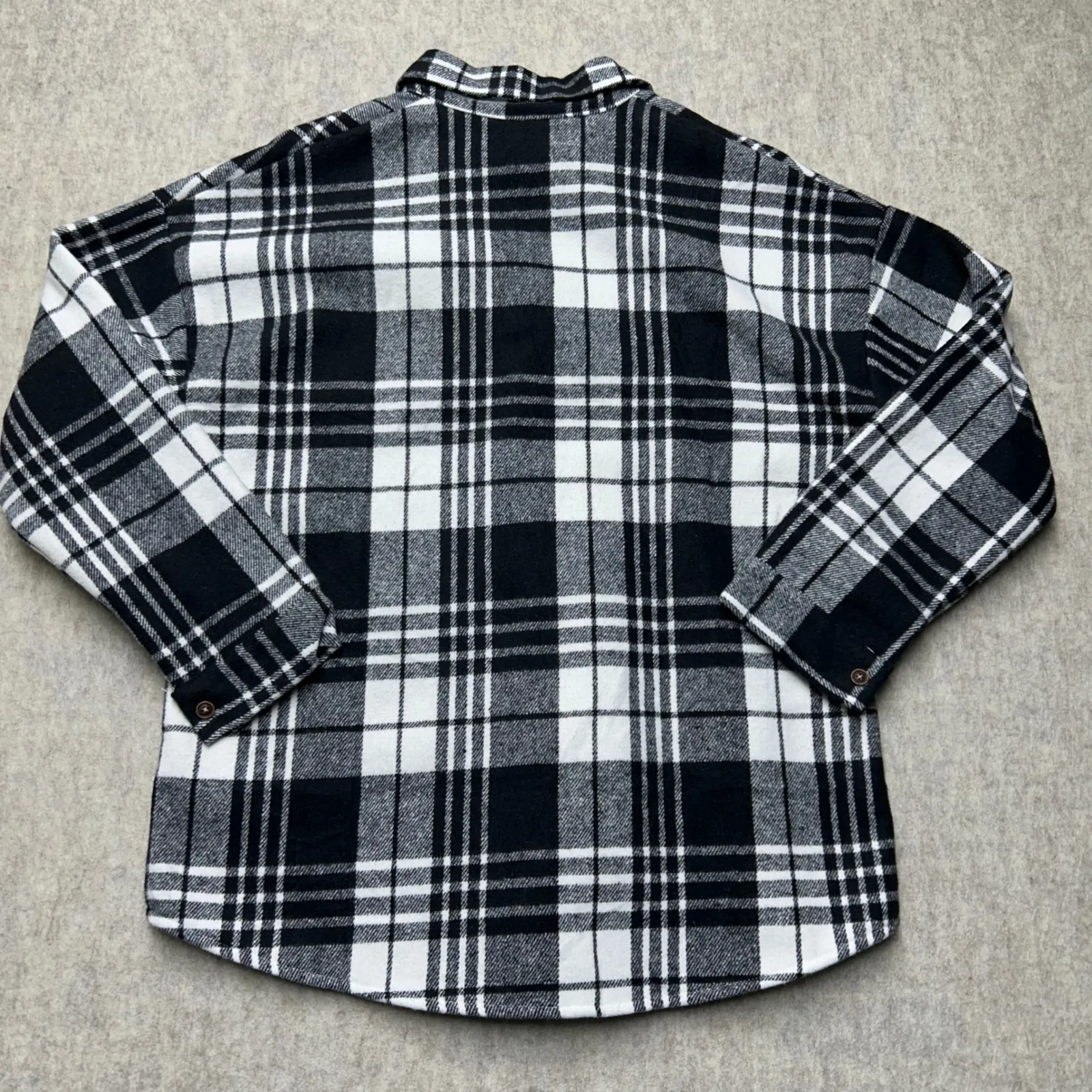 Black and White Plaid Flannel Shirt Jacket with Sherpa Lining Warm Oversized Med - Image 5