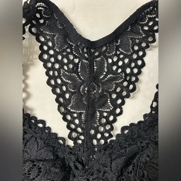 Aerie Women’s Sexy Black T Racer Back Style Bra Bralette Lace Sz Med - Image 2