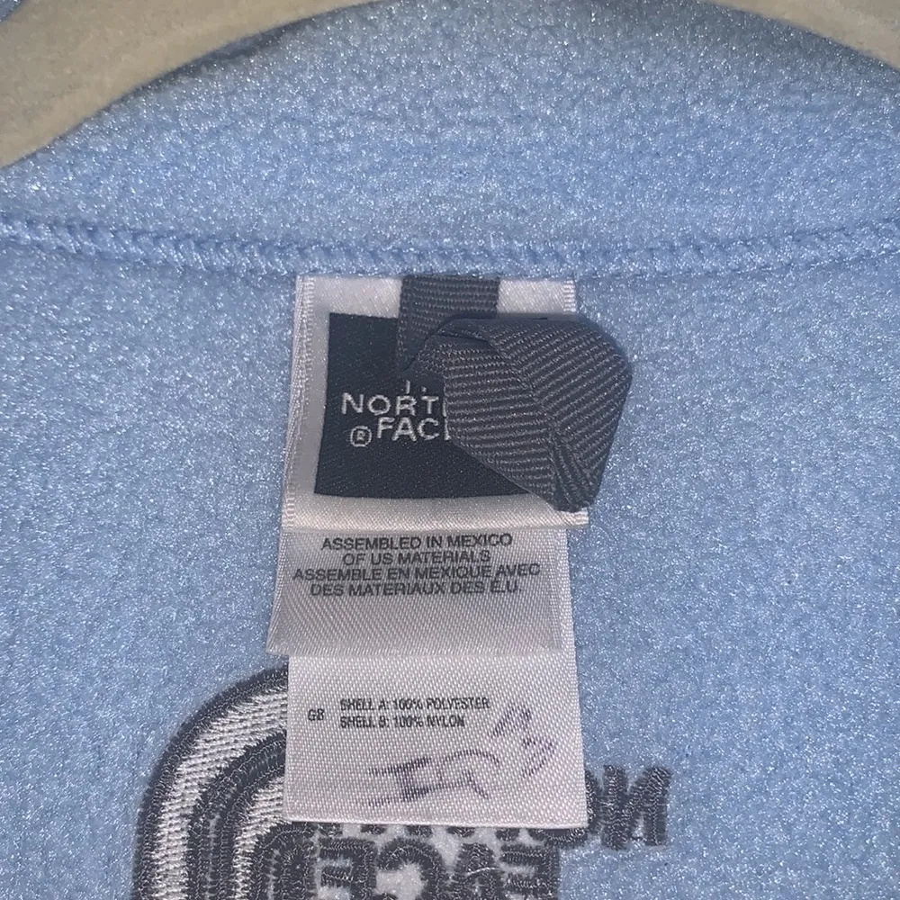 The North Face women’s zip up Polartec fleece jacket size small - Image 6