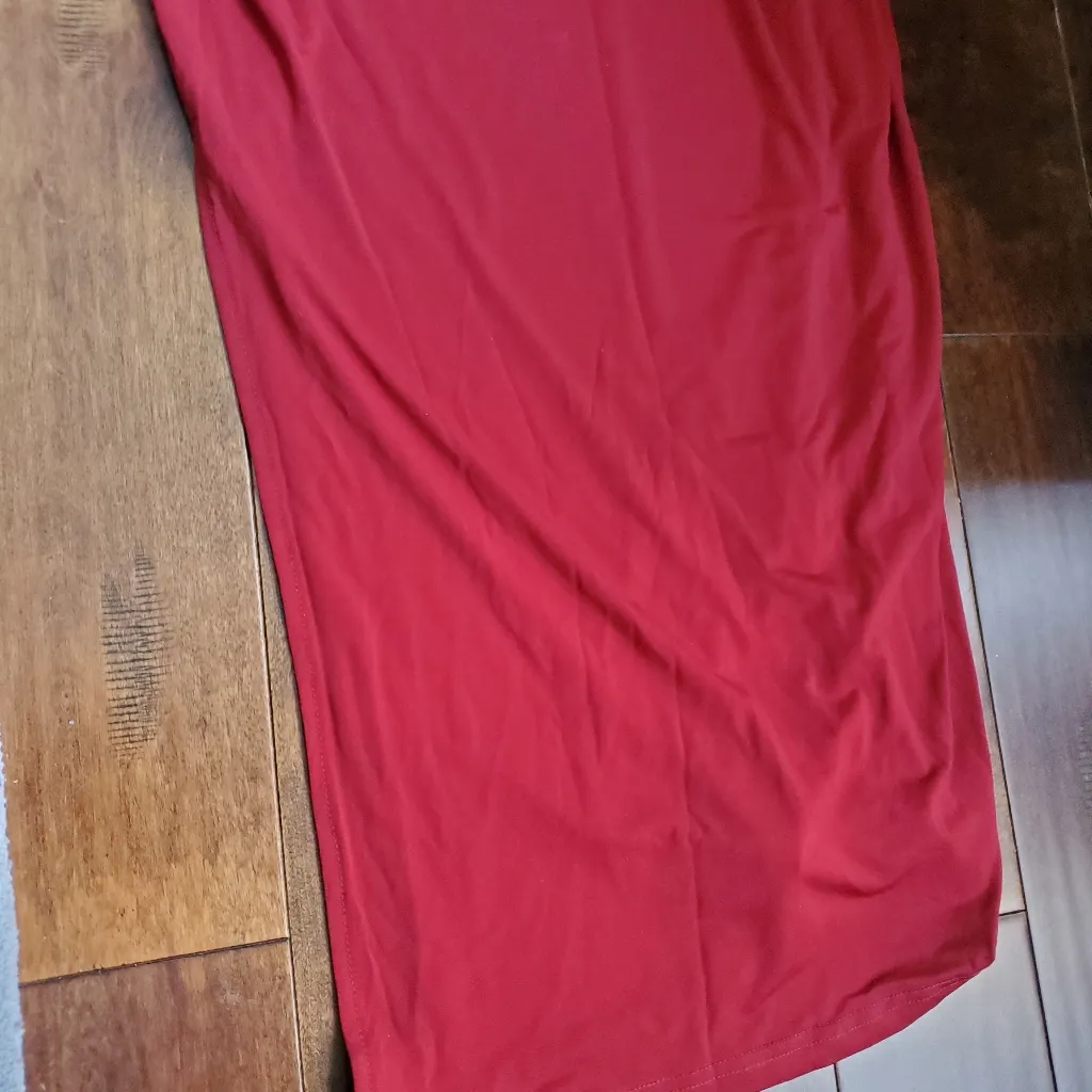 Scoop neck wine color maxi dress with slits on the side size large new n… Red - Image 8