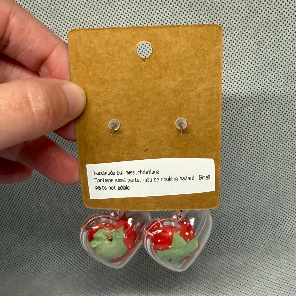 Handmade Rose Heart Earrings Red - Image 3