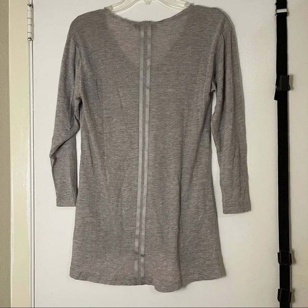 Alice And Olivia Base Tan V Neck Long Sleeve Shirt - Image 4