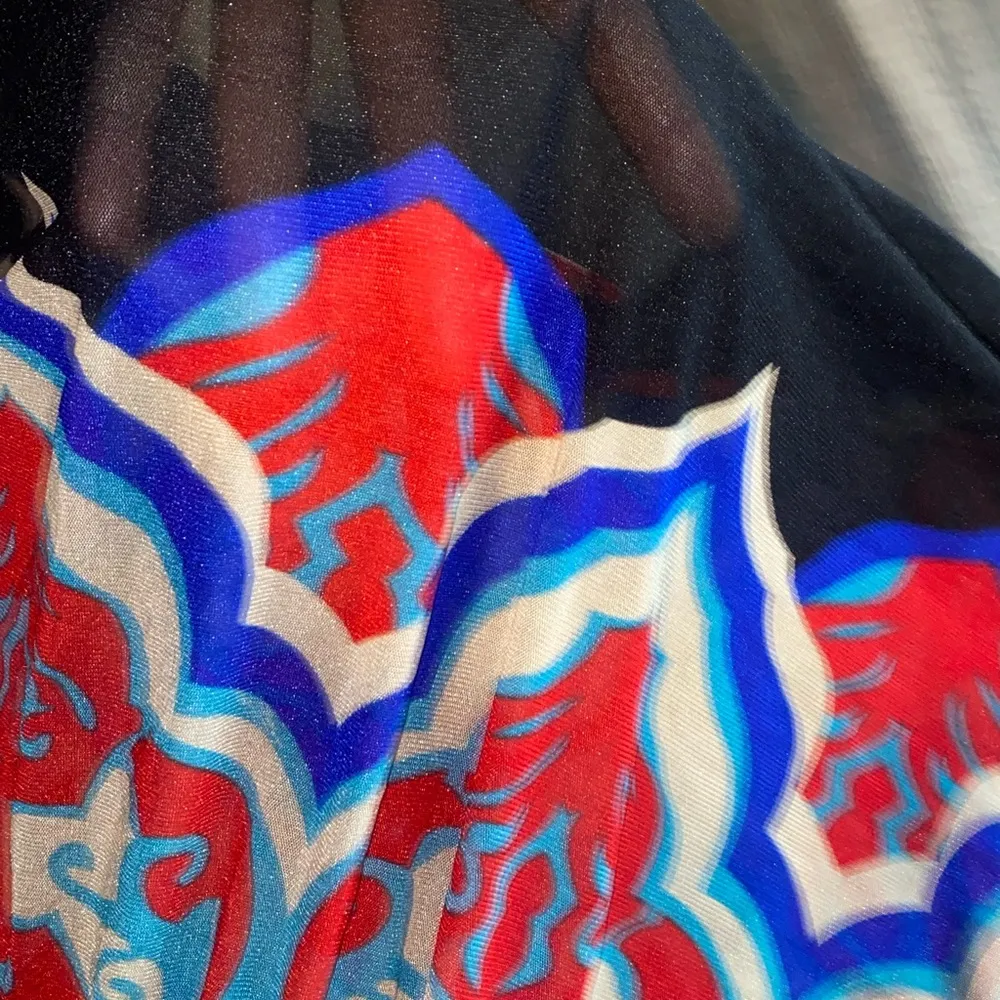 Multicolore Mesh Poncho Cover Up
Top One Size Red Size undefined - Image 9