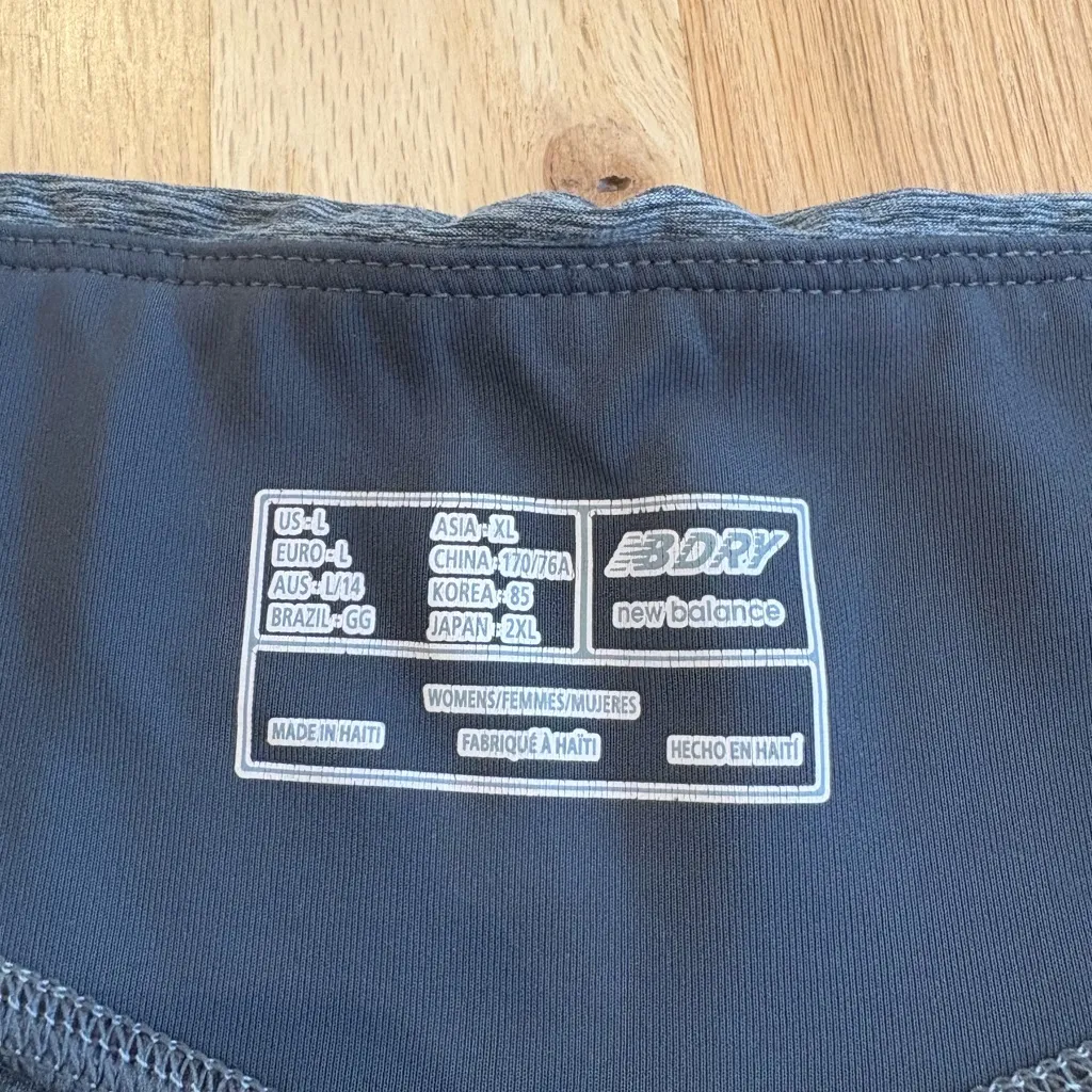 New Balance Women’s Cropped Leggings - Image 3