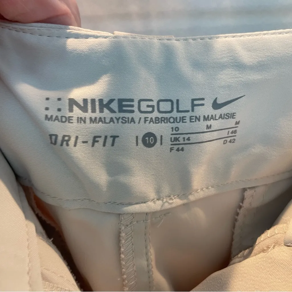 Nike Golf Shorts - size 10 - Image 3