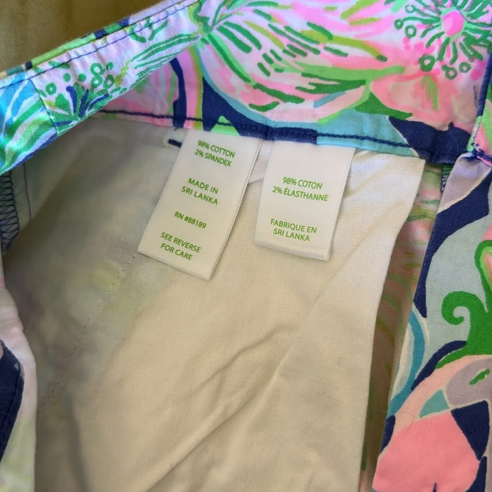 Lilly Pulitzer Kaden Shorts - Beak Calm Carry On Pattern - Image 7