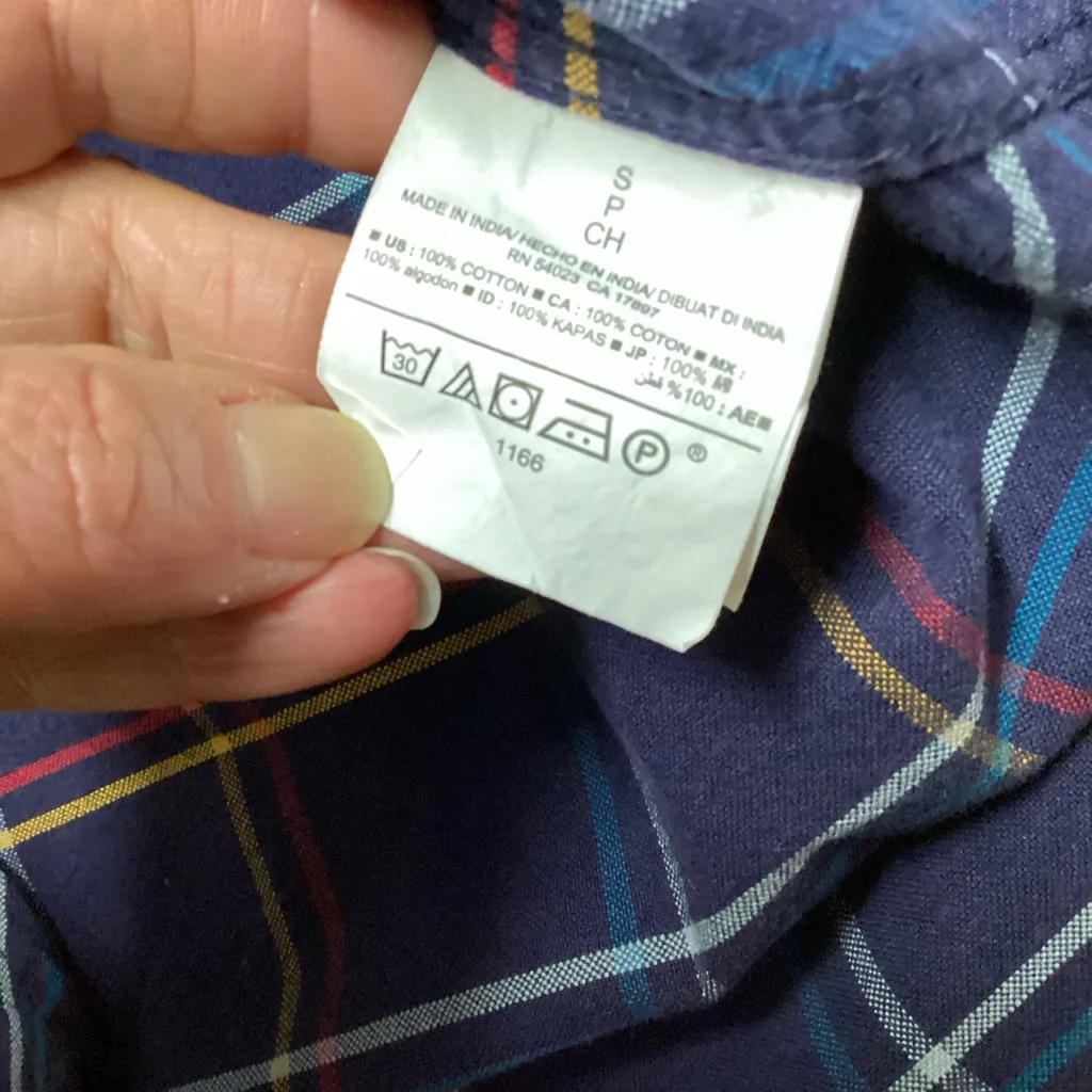 Old Navy oxford cloth button up. Women’s size Small - Image 5