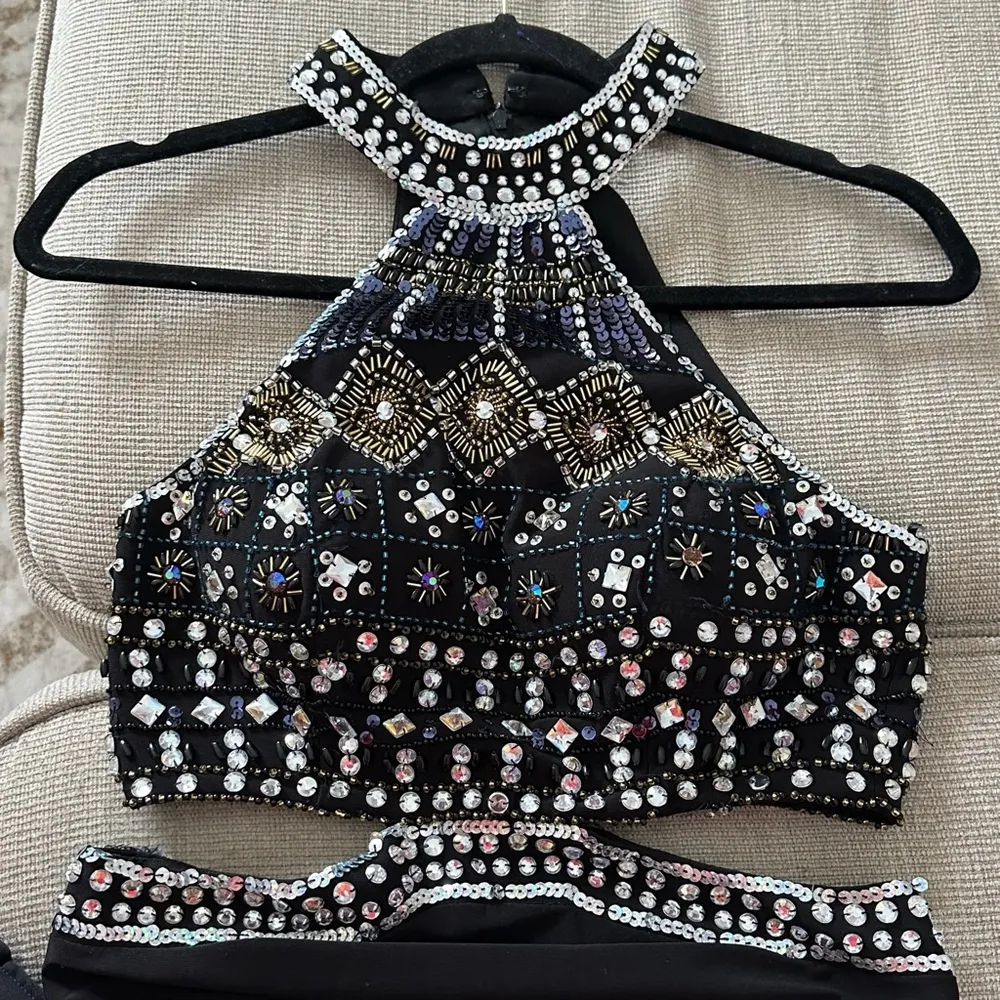 Xscape Black Sleeveless Beaded Cutout Halter Gown Size 2 - Image 6