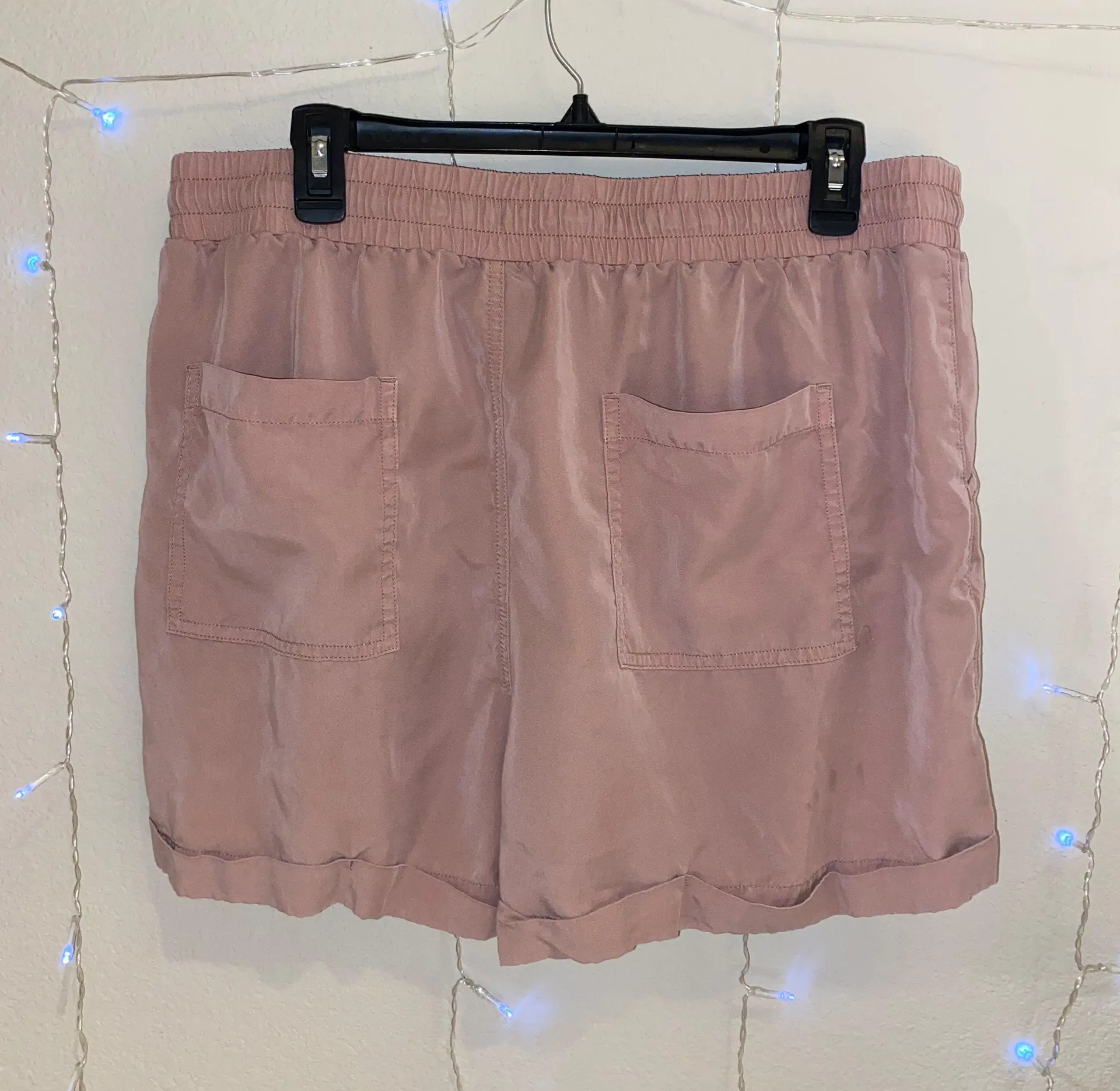 Universal Thread Comfy Shorts Pink Size XL - Image 2