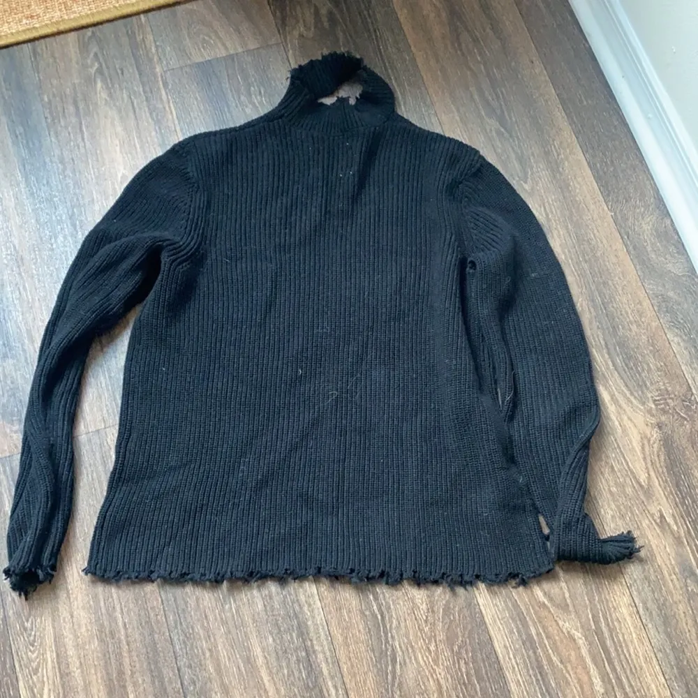 Pistola Sweater - Image 6