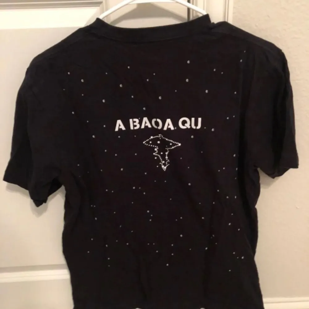 RARE! Limited edition of GUNDAM 40th Anniversary UT Moblie suit Gundam T-shirt - Image 5