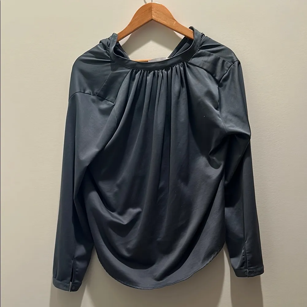 Modern Citizen Gray Asymmetrical Blouse - Image 3