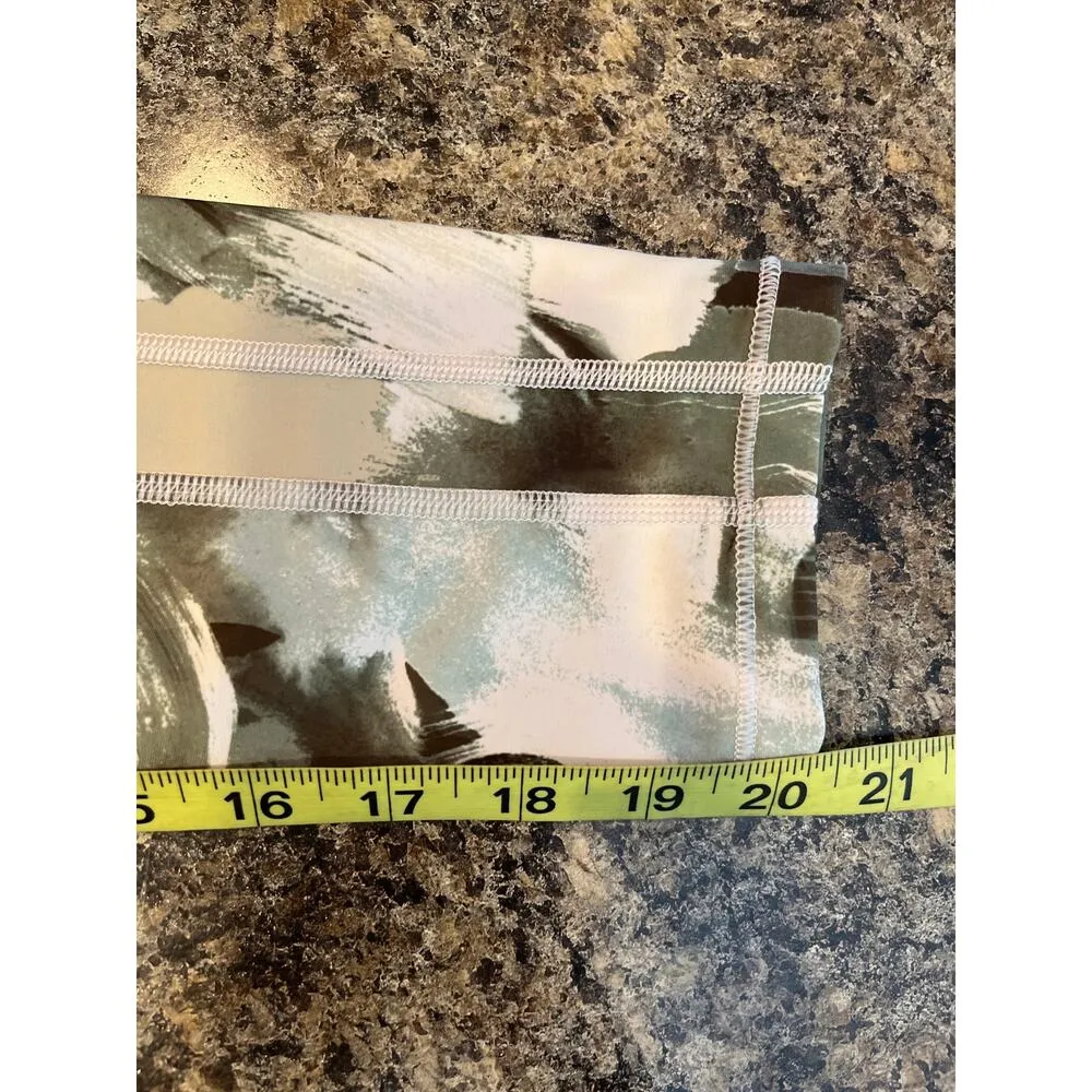 Athleta  Ultimate Stash II Capri Leggings XS Green Cream Pink Patterned - Image 9