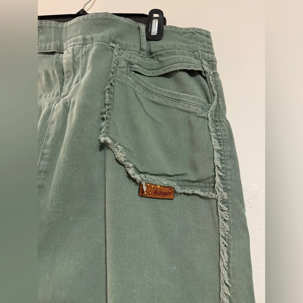 EUC Torrid x Kikgirl Vintage Y2K Green & Brown Denim Skirt size 19 - Image 3