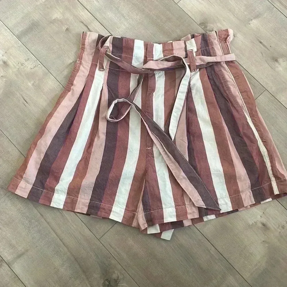 Madewell Paperbag Shorts in Rainbow Stripe Sz 2 - Image 6