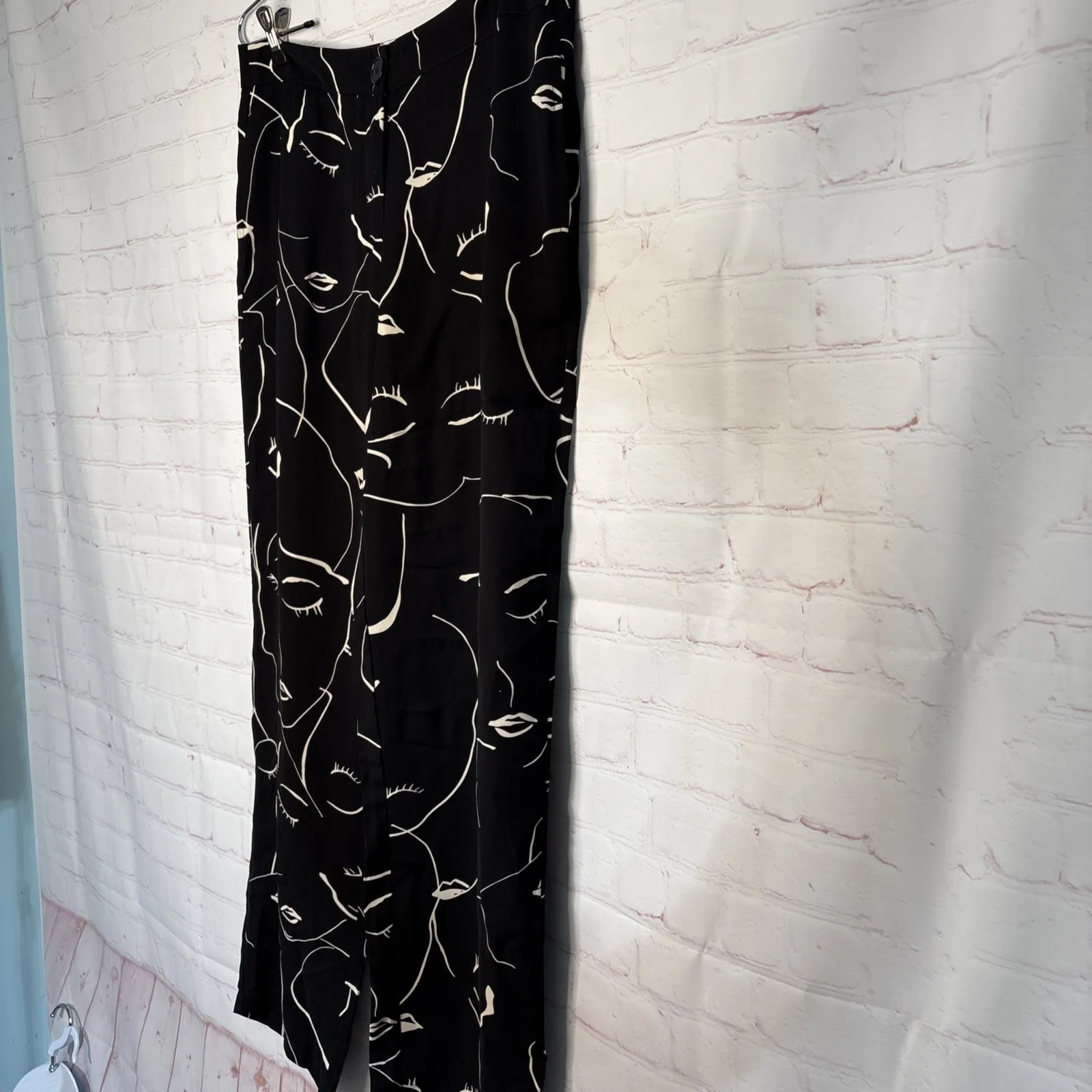 Princess Polly Abstract Face Print Pants 12 High‎ Rise Black White Art Y2K Style - Image 5