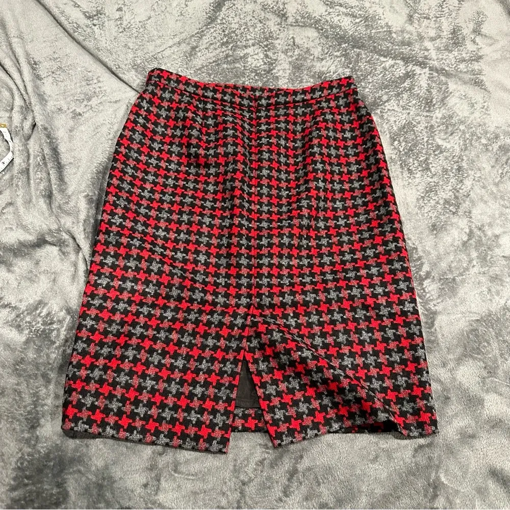 Pure collection 100% Wool Pencil Skirt Size 6 Red Black Grey‎ Houndstooth - Image 2