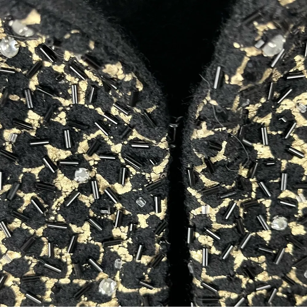 DIANE von FURSTENBERG 100% Wool Beaded Crystal Accents Collarless Jacket Small - Image 5