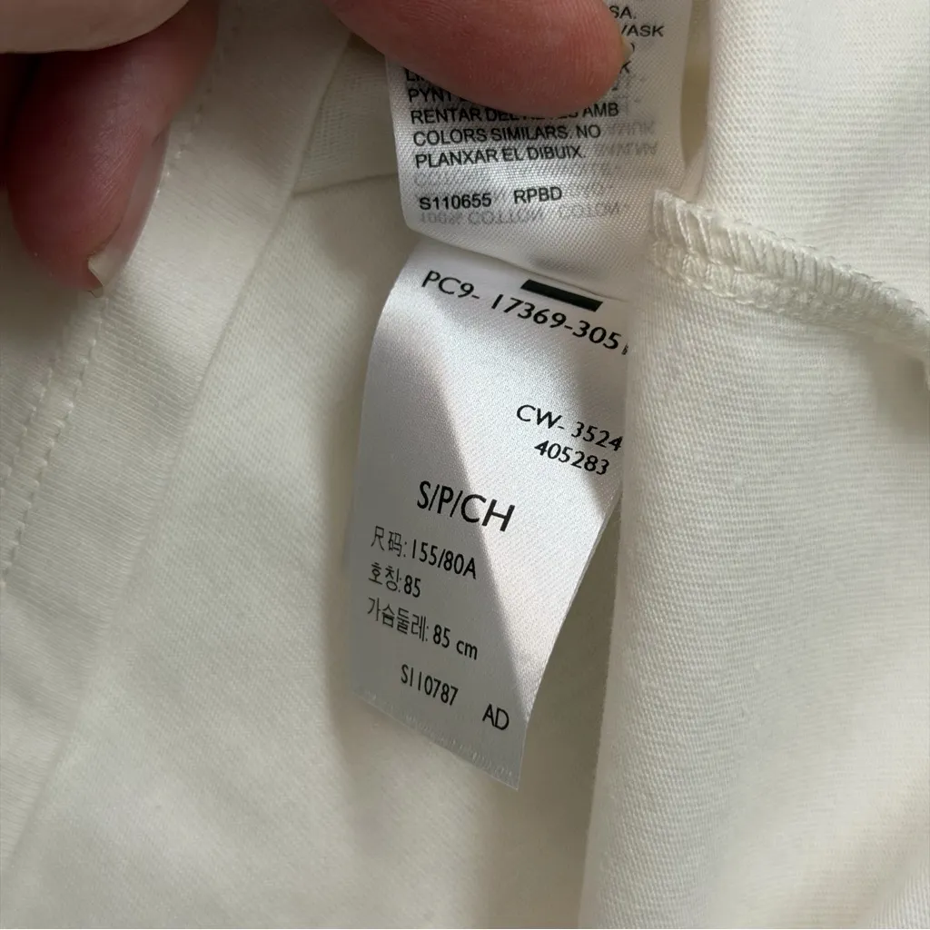 Levis Tee Shirt Top Graphic Floral Vines Lightweight Crewneck Red Cream Ivory - Image 5