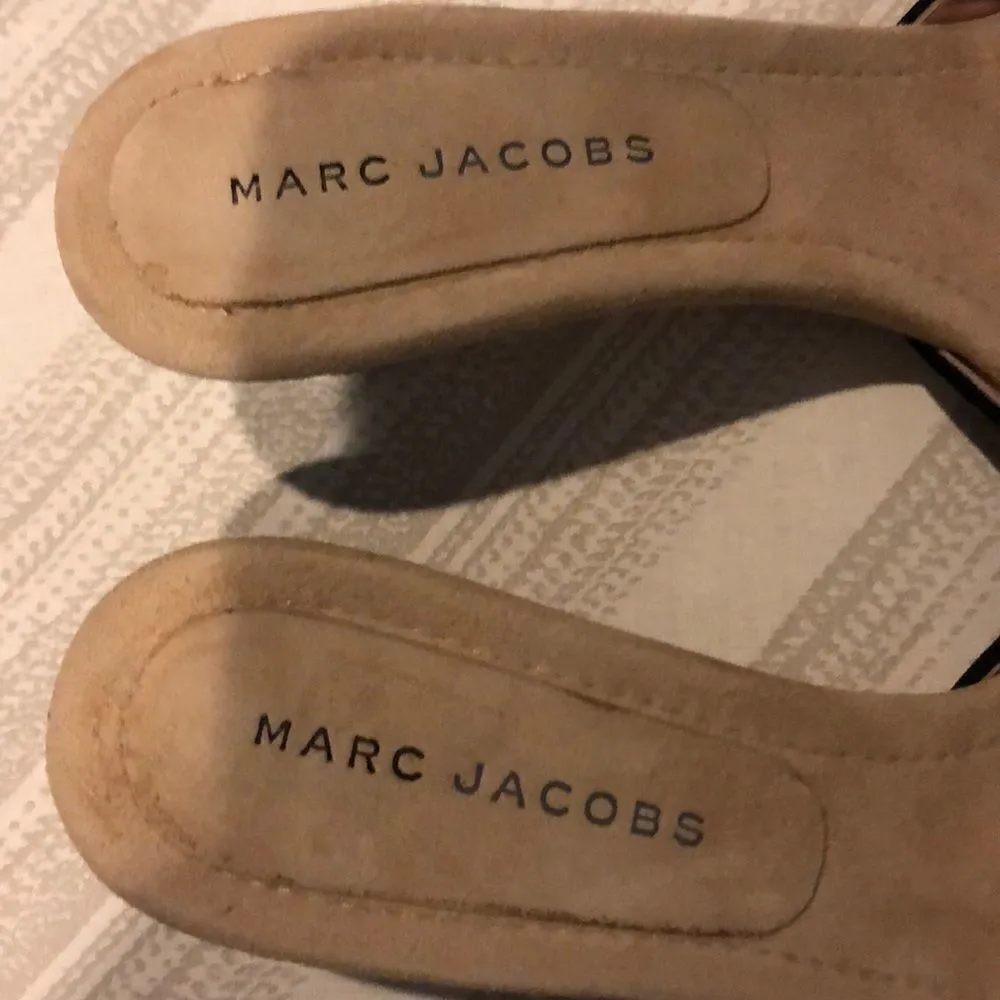 Marc Jacobs Black & White Bow Slides with Heel Size 39 - Image 4