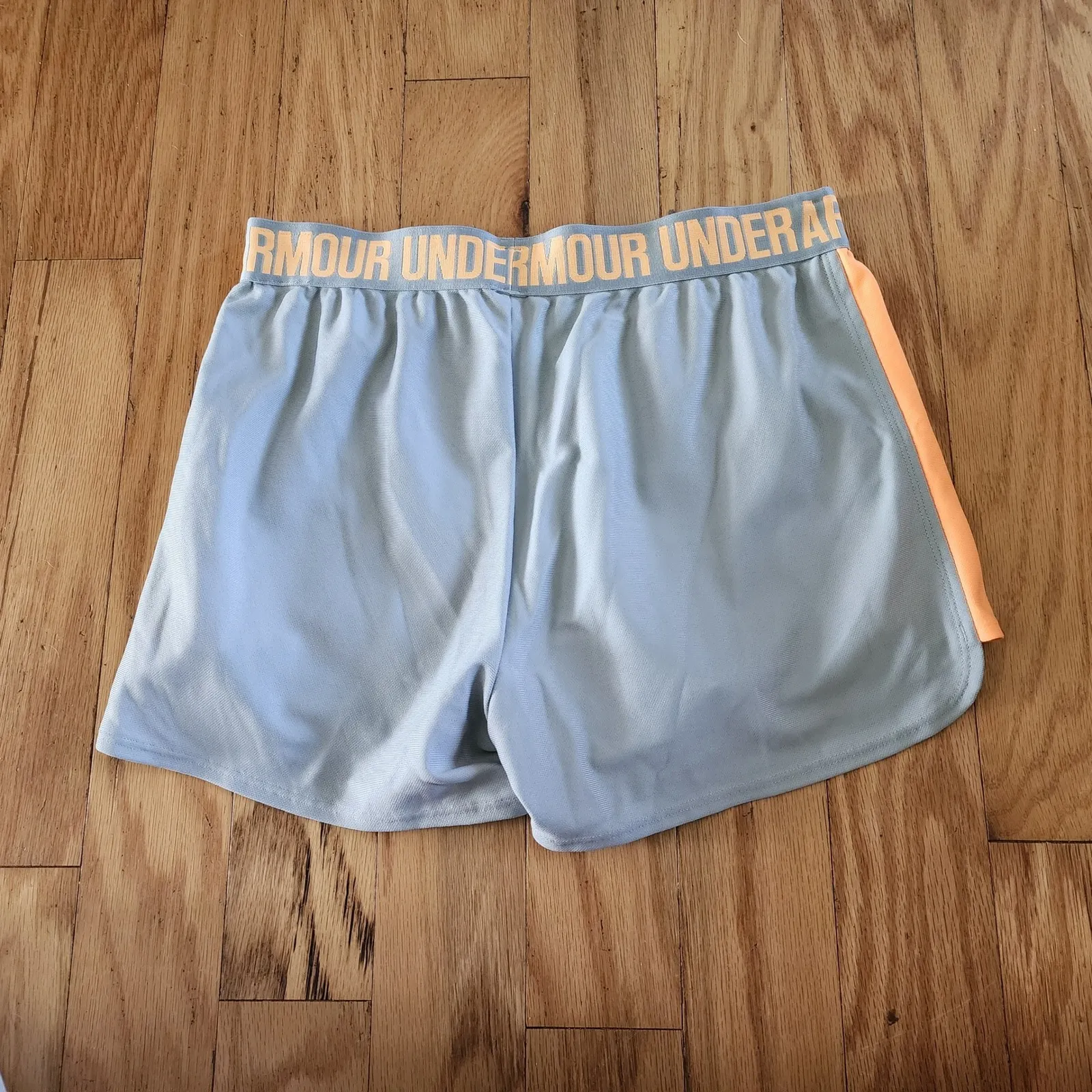 Under‎ Armour Women's Running Shorts Gray Orange HeatGear Athletic Small - Image 4